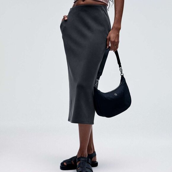 **NWT Lululemon Softstreme High-Rise Midi Skirt | Black | Size 2** - Picture 3 of 10
